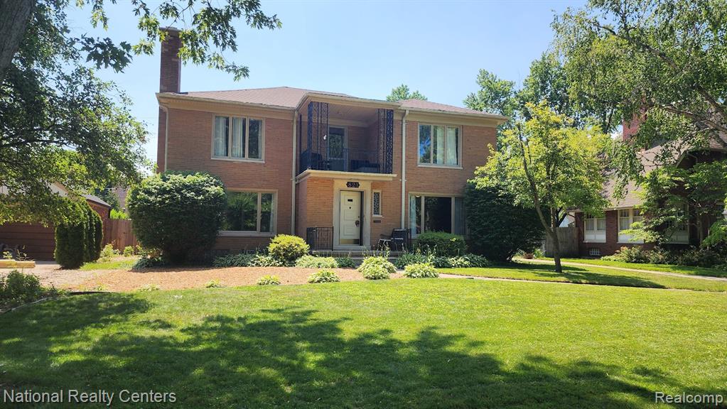 821 Pemberton Road Property Photo 1