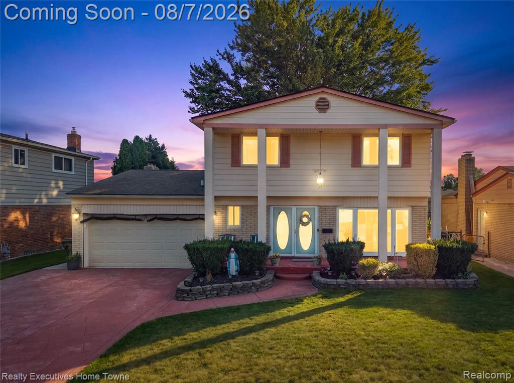 2986 Groves Drive Property Photo 1