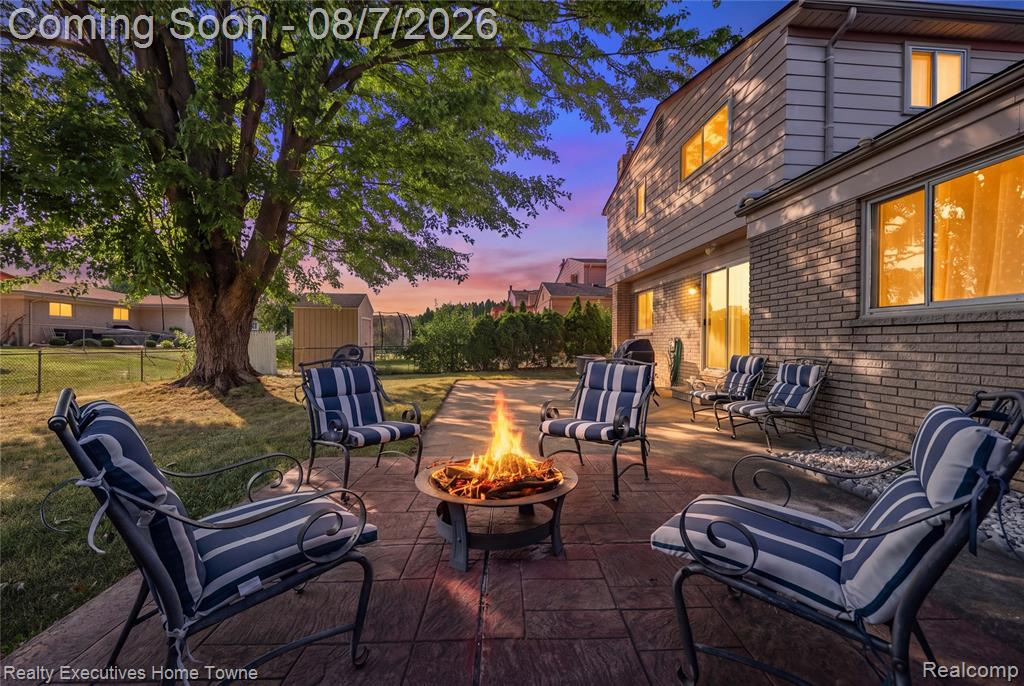 2986 Groves Drive Property Photo 2