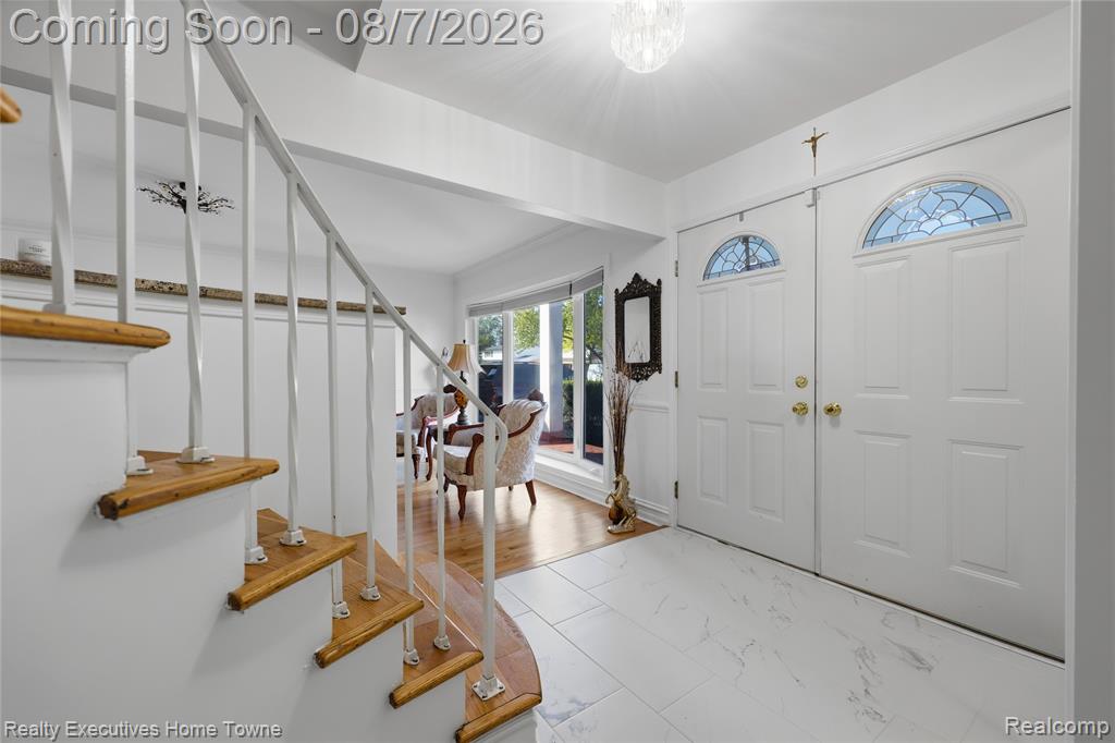 2986 Groves Drive Property Photo 6
