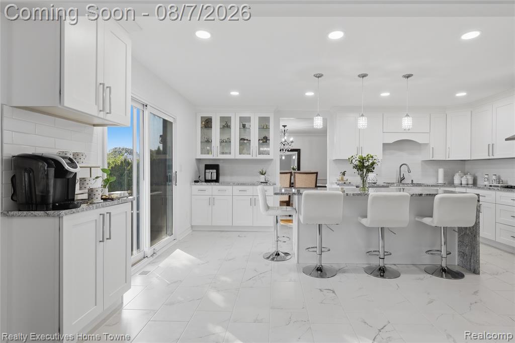 2986 Groves Drive Property Photo 12