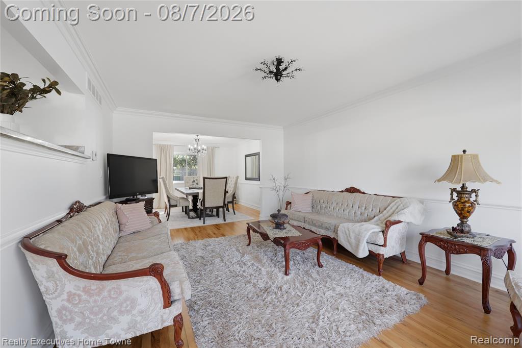 2986 Groves Drive Property Photo 19