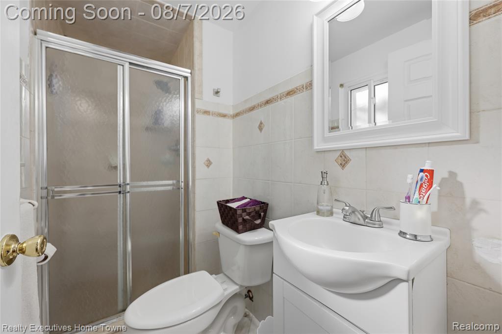 2986 Groves Drive Property Photo 29