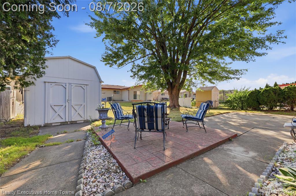 2986 Groves Drive Property Photo 44