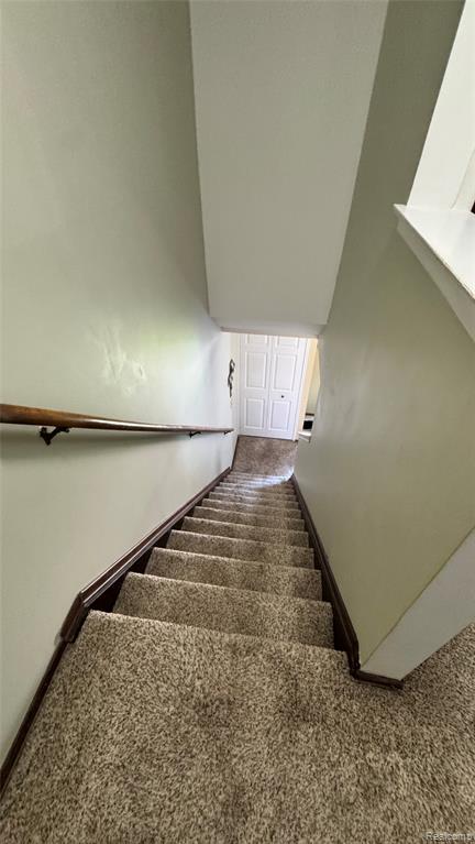 37021 Charter Oaks Boulevard Property Photo 16