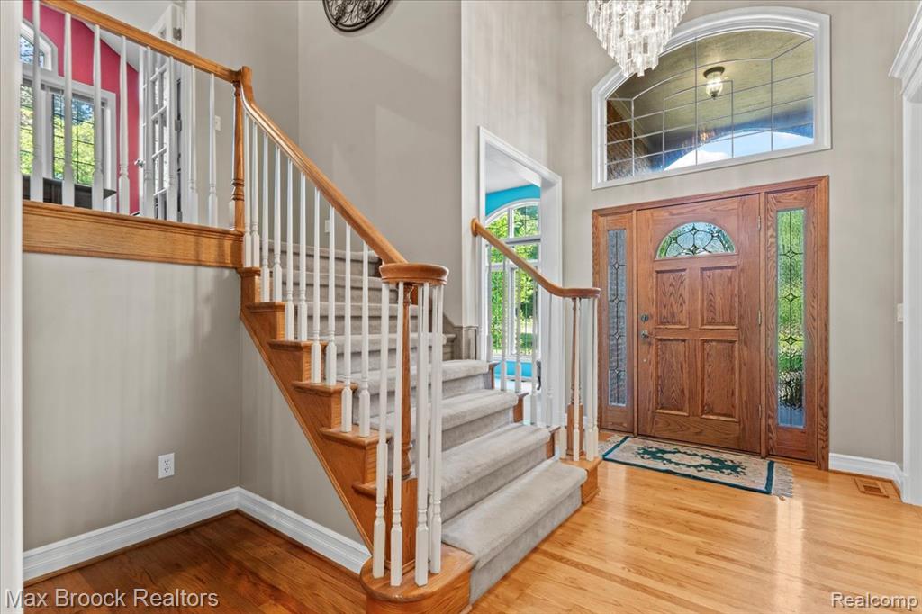 30065 Cheviot Hills Drive Property Photo 4