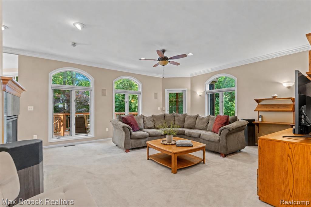 30065 Cheviot Hills Drive Property Photo 6
