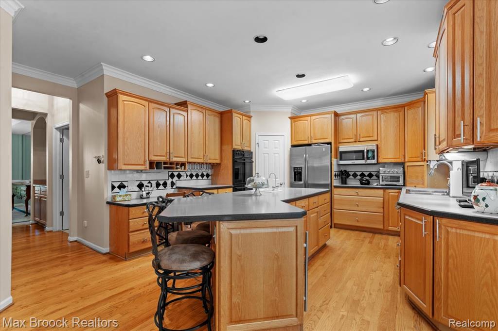 30065 Cheviot Hills Drive Property Photo 9