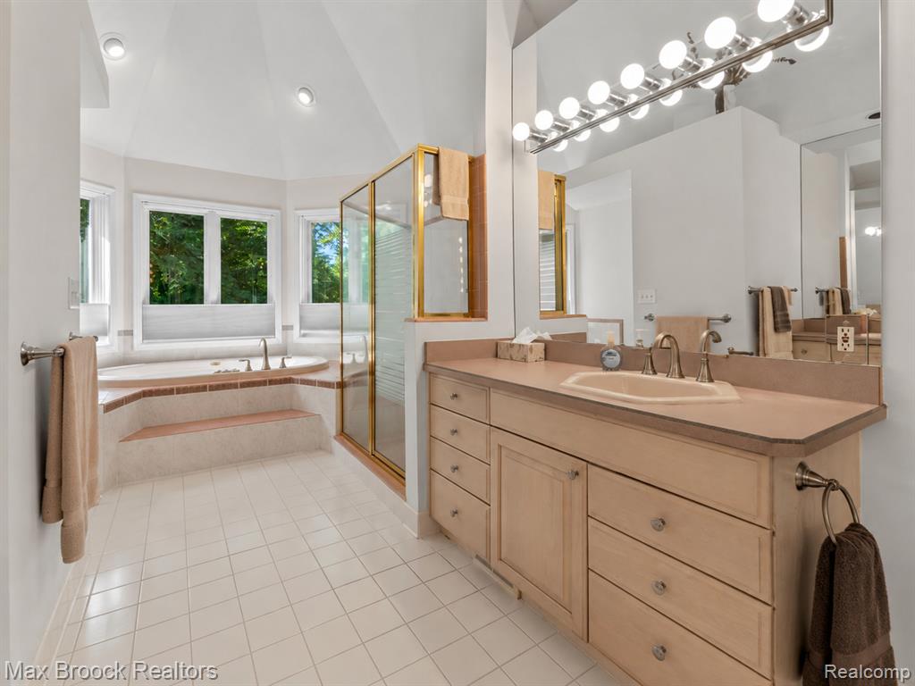 30065 Cheviot Hills Drive Property Photo 22