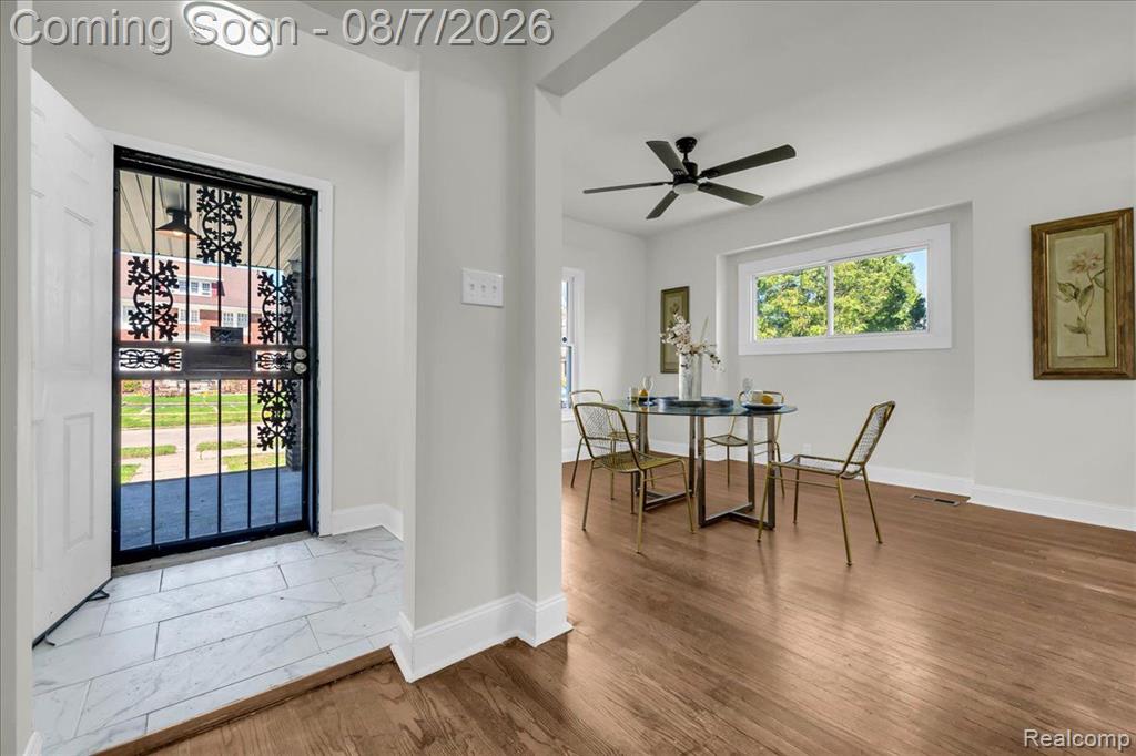 1517 Edison Street Property Photo 4