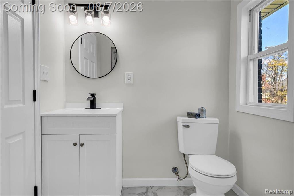 1517 Edison Street Property Photo 38