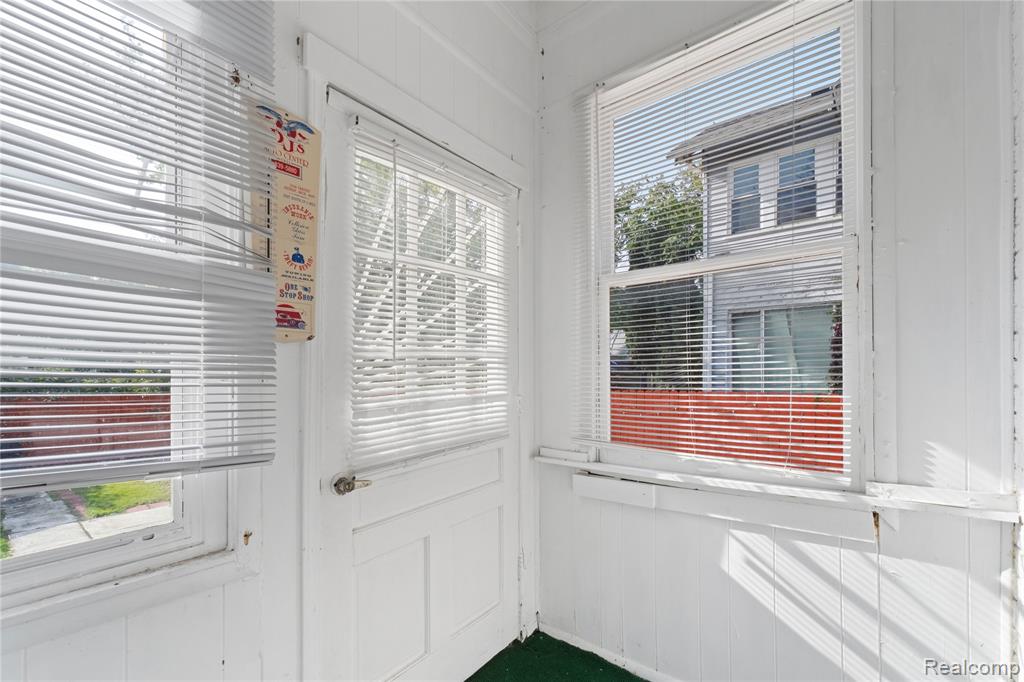123 Moss Street Property Photo 36