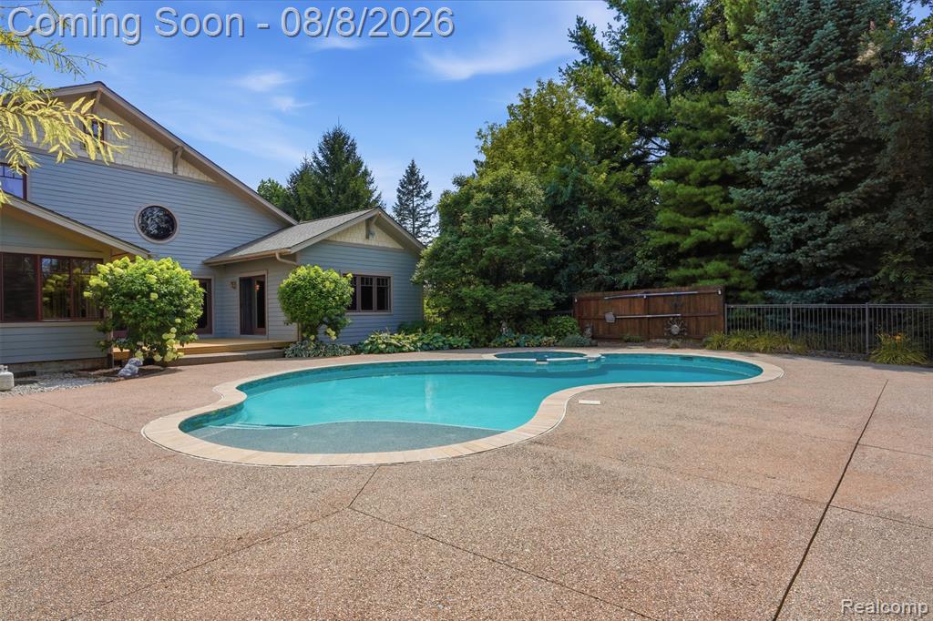 8861 Pleasantview Property Photo 4