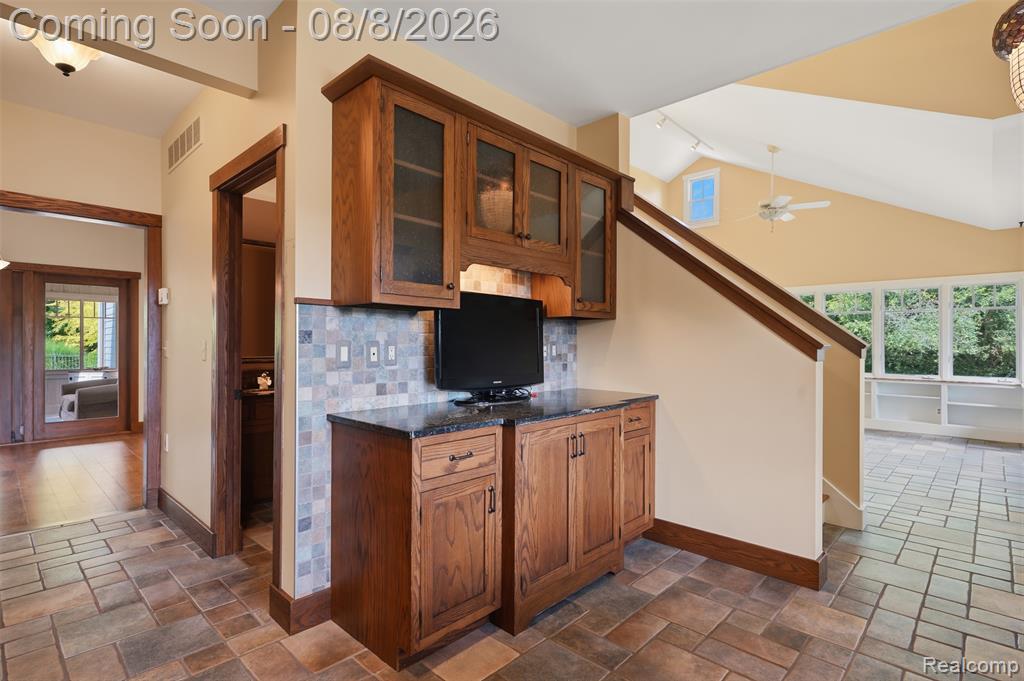 8861 Pleasantview Property Photo 24