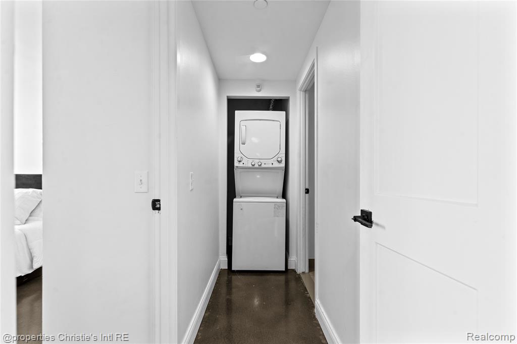 3320 Spinnaker Lane Property Photo 10