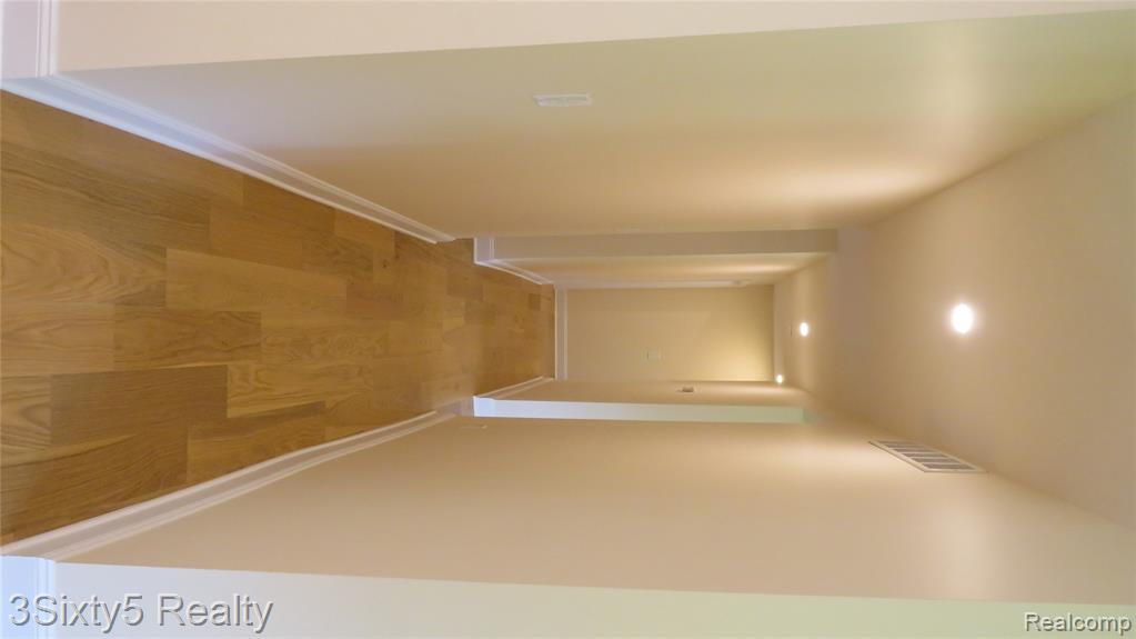 16558 Haggerty Road Property Photo 10