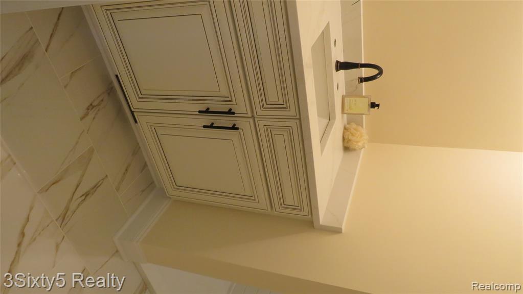 16558 Haggerty Road Property Photo 20