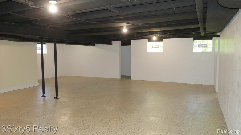 16558 Haggerty Road Property Photo 27