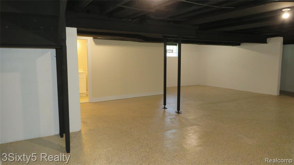 16558 Haggerty Road Property Photo 28