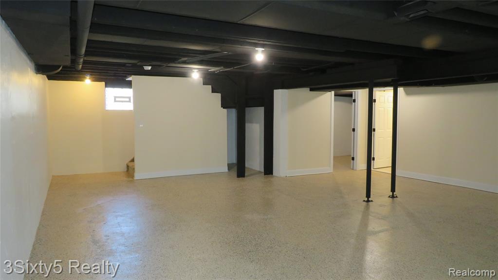 16558 Haggerty Road Property Photo 29