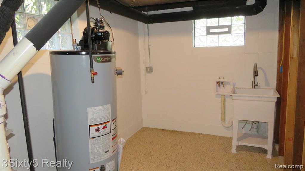 16558 Haggerty Road Property Photo 34