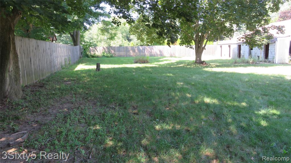 16558 Haggerty Road Property Photo 39
