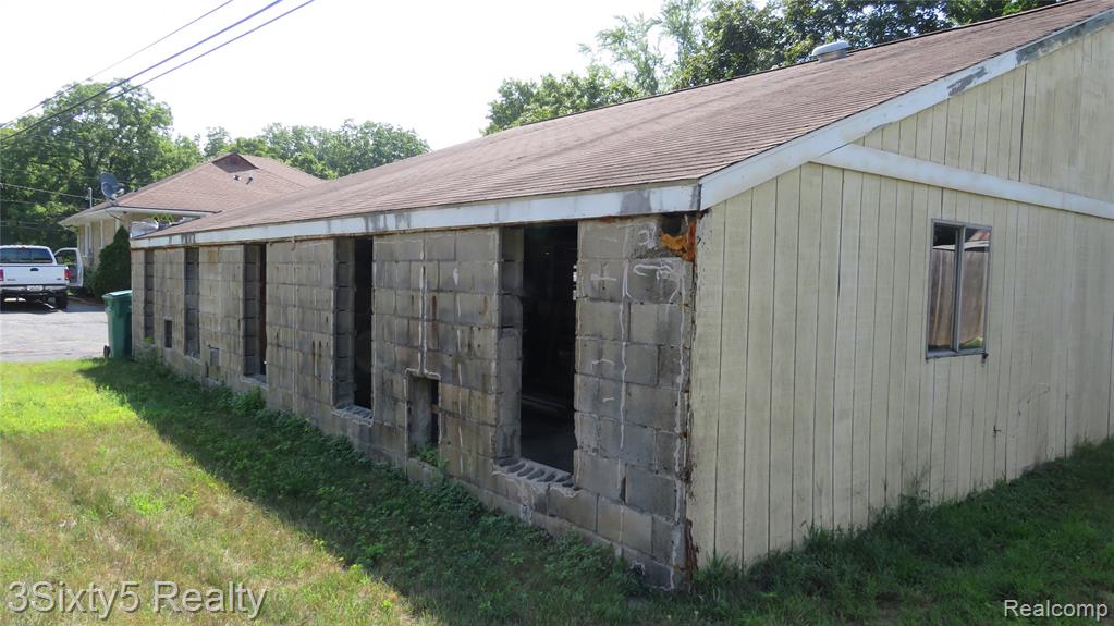 16558 Haggerty Road Property Photo 46