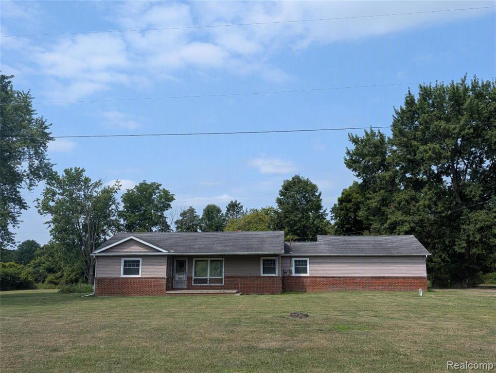 9057 N Vassar Road Property Photo 1