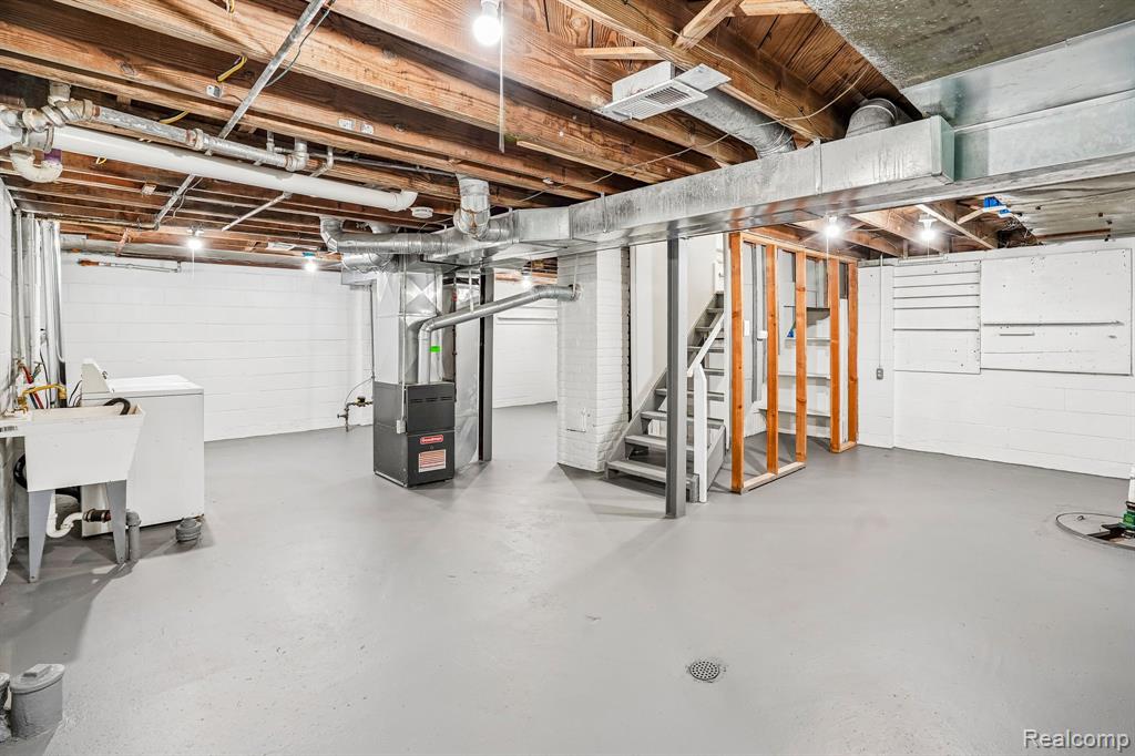 602 Spencer Street Property Photo 23