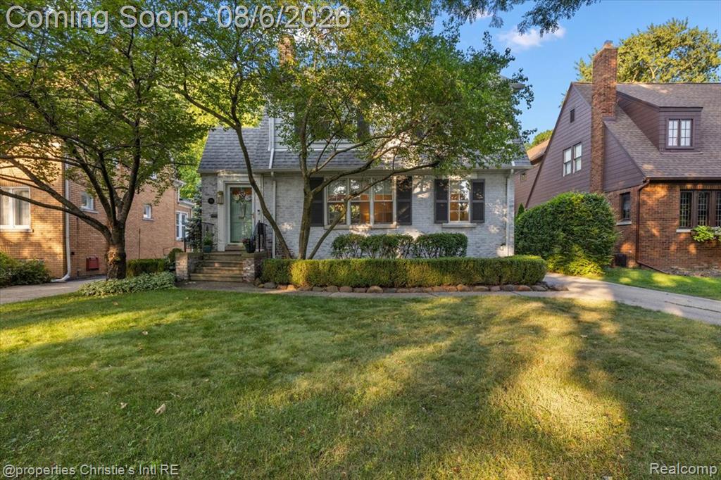788 Rivard Boulevard Property Photo 1