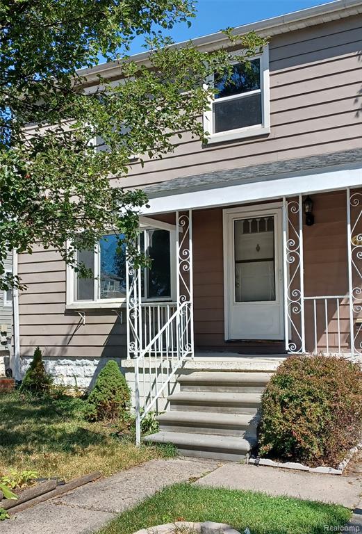 66 W Garfield Avenue Property Photo 1