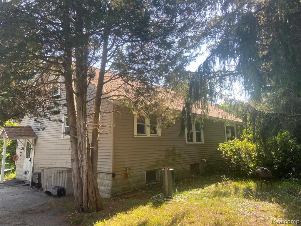 10704 N Us Highway 31 Property Photo 1