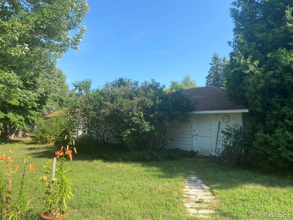 10704 N Us Highway 31 Property Photo 4