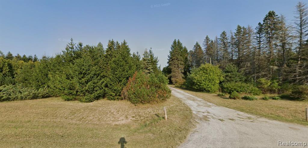 10704 N Us Highway 31 Property Photo 6