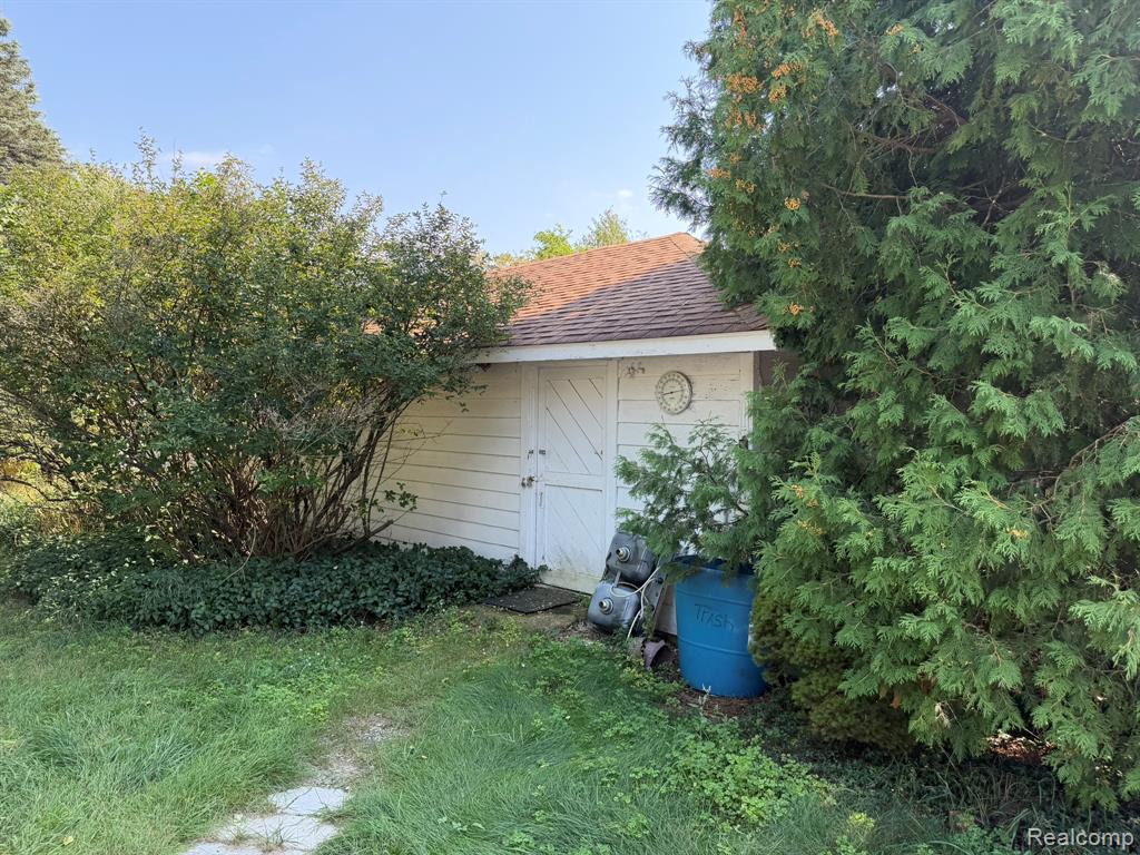 10704 N Us Highway 31 Property Photo 11