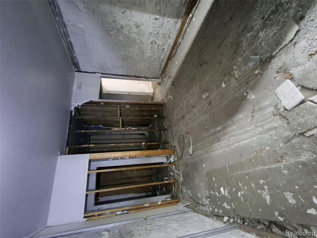 3931 Mcgraw Street Property Photo 18