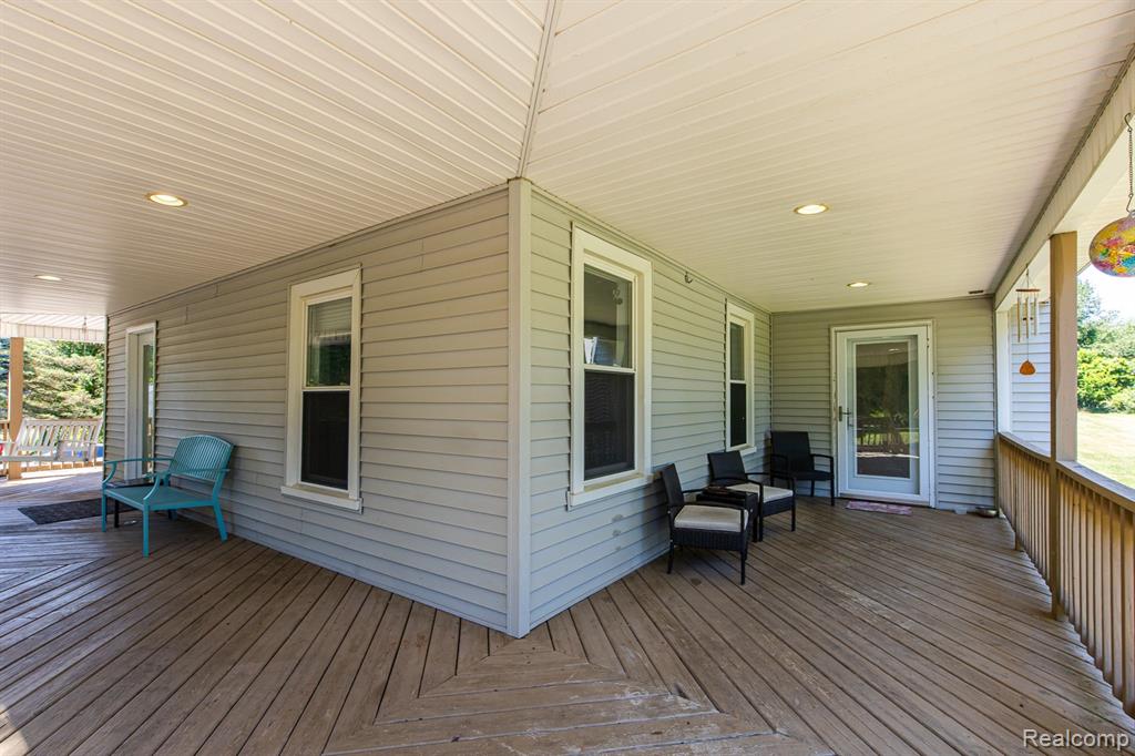 1621 Ray Road Property Photo 2