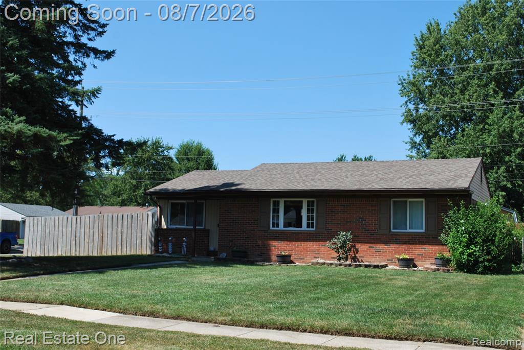 41692 Mcbride Avenue Property Photo 1