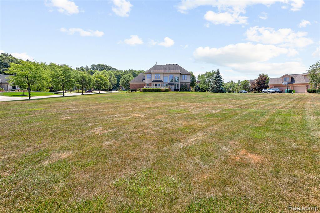 50940 Park Place Drive Property Photo 12