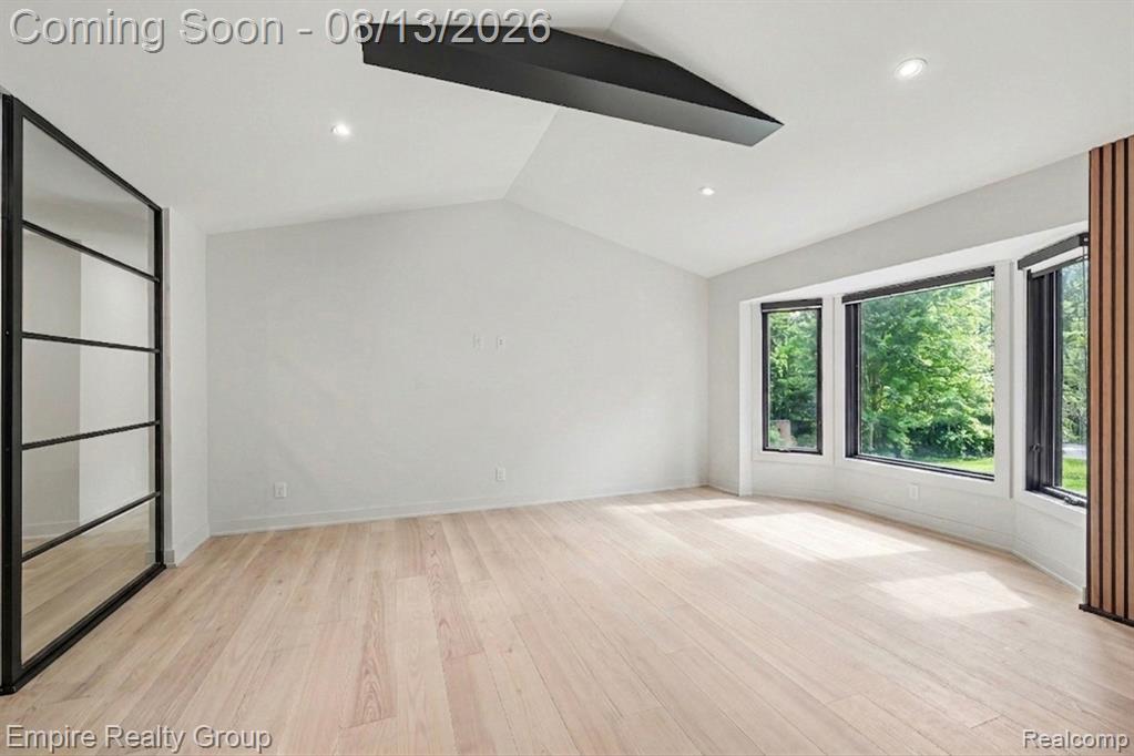 4340 Queens Way Property Photo 6