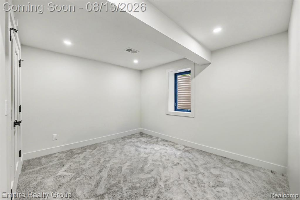 4340 Queens Way Property Photo 39
