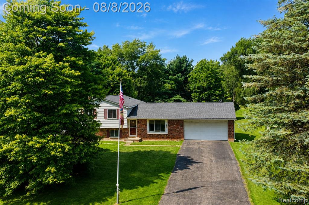 8796 Coyle Drive Property Photo 6