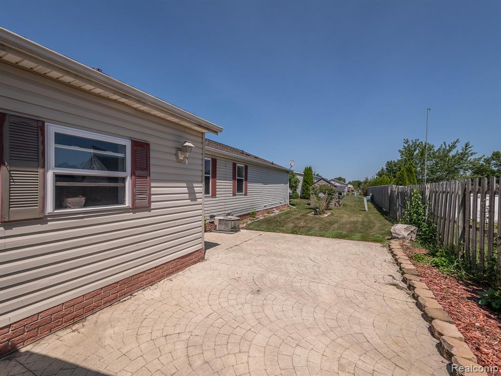 815 Jacobs Landing Property Photo 31