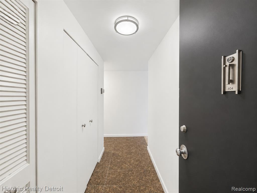 1300 E Lafayette Property Photo 2