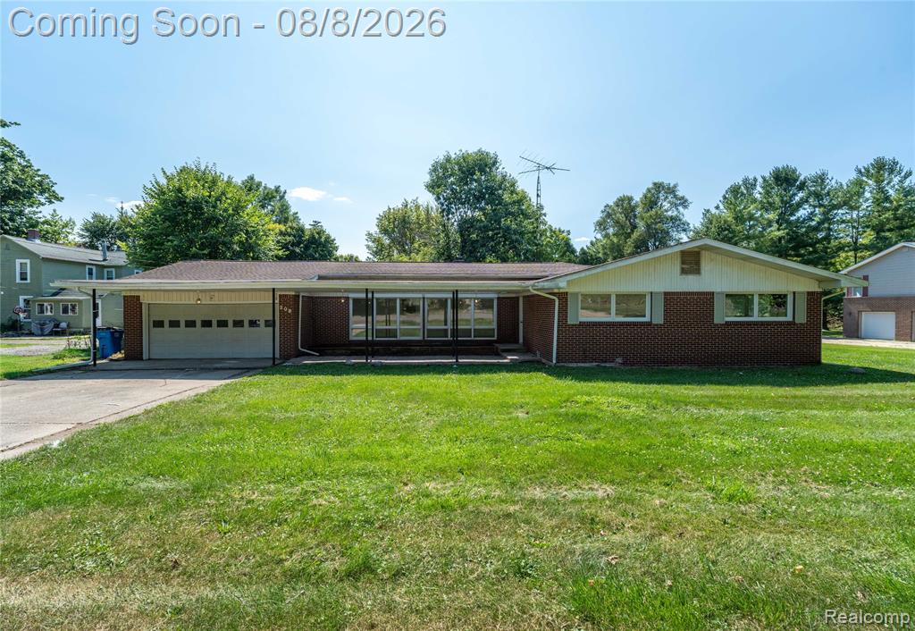 208 N Washington Street Property Photo 1