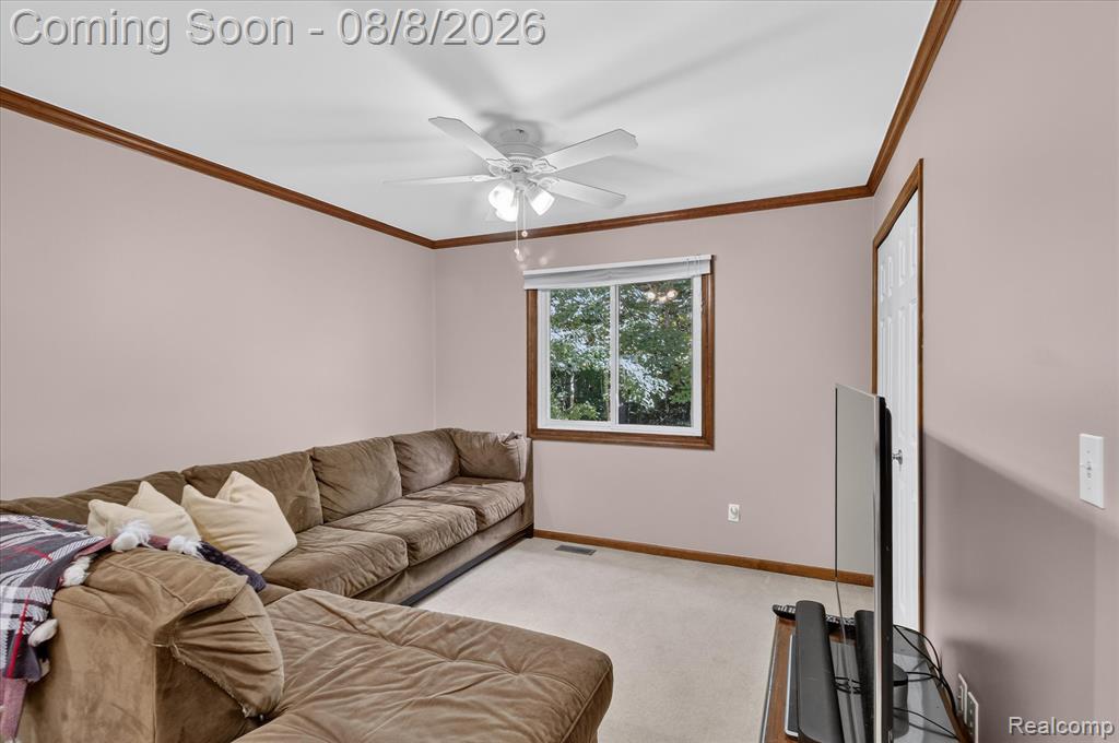 42151 Woodcreek Lane Property Photo 18