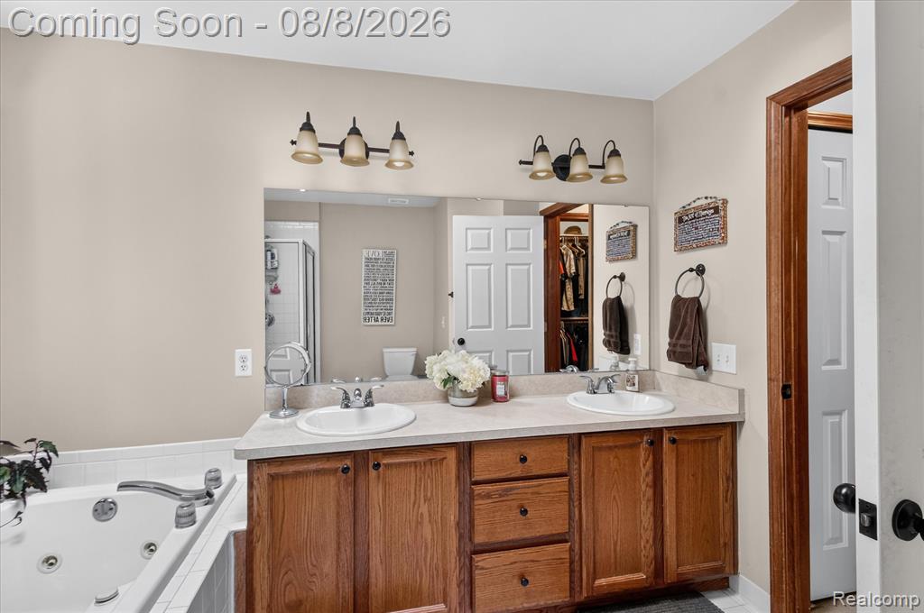 42151 Woodcreek Lane Property Photo 24