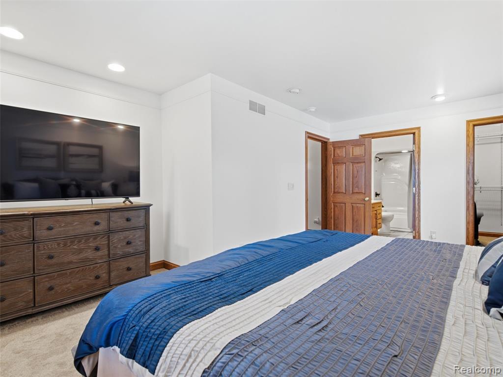 1010 Genesee Drive Property Photo 32