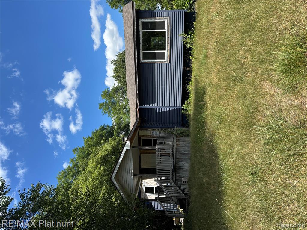 9661 Townley Road Property Photo 2