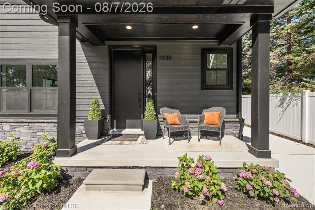 1935 Brookwood Avenue Property Photo 4